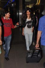 Priyanka Chopra returns from LA in Mumbai on 11th Jan 2013 (7).JPG